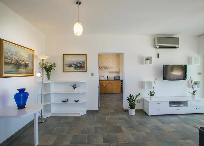 Larnaca Sunshore Beachfront Voroklini