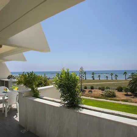 Larnaca Sunshore Beachfront Oroklini
